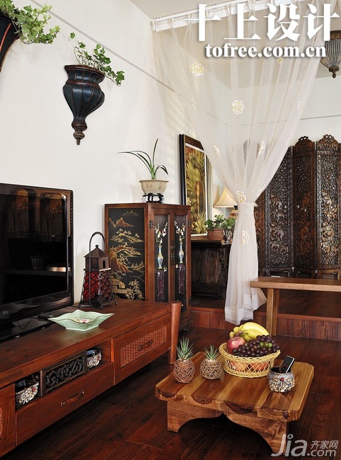 十上,公寓装修,130平米装修,经济型装修,东南亚风格,客厅,沙发,茶几,隔断,电视柜