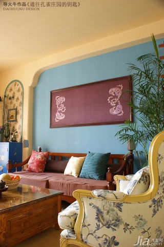 导火牛混搭风格公寓经济型130平米客厅沙发背景墙沙发图片