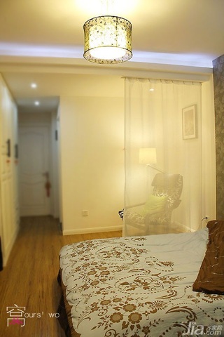 简约风格小户型经济型40平米卧室隔断床图片