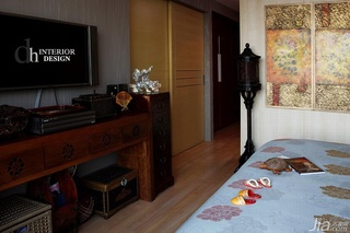 混搭风格公寓艺术富裕型130平米卧室床效果图