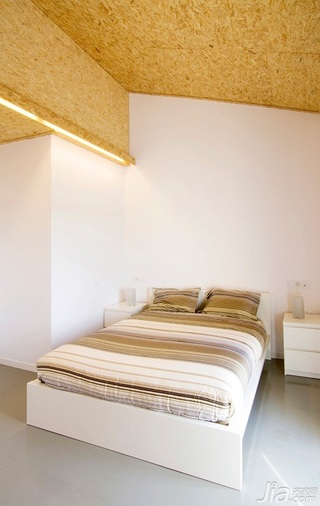 简约风格别墅富裕型90平米卧室床图片