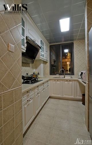 巫小伟简约风格公寓富裕型130平米厨房橱柜设计