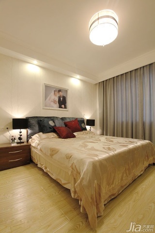 简约风格二居室经济型120平米卧室床图片