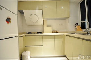 简约风格二居室富裕型厨房橱柜设计