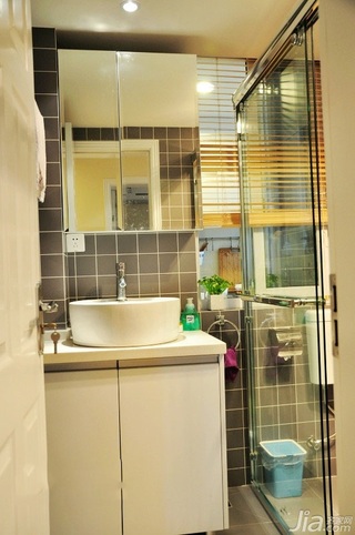 简约风格二居室富裕型50平米卫生间洗手台图片