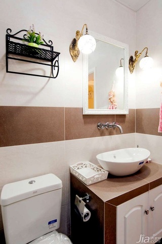 田园风格一居室富裕型卫生间洗手台图片