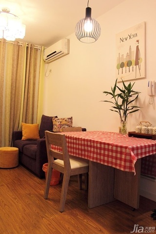简约风格二居室经济型50平米客厅餐桌图片