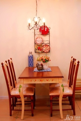 简约风格一居室经济型40平米餐厅餐桌图片