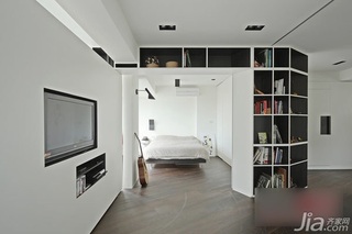 黑白空间的深色地板 让公寓气质优雅