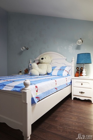 新古典风格二居室富裕型130平米卧室床效果图