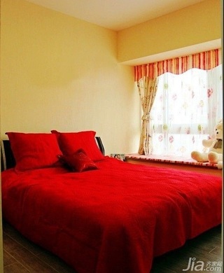 简约风格一居室富裕型70平米卧室床婚房家装图
