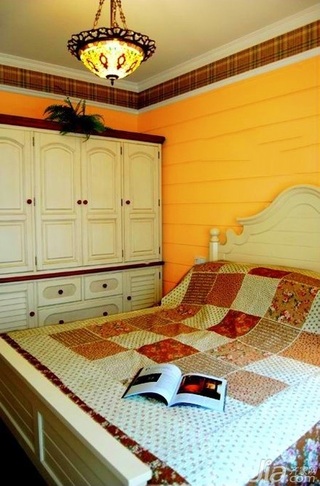 田园风格二居室富裕型70平米卧室卧室背景墙床图片