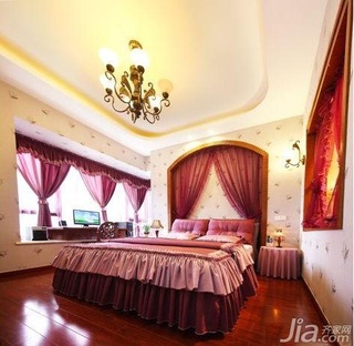 混搭风格二居室富裕型110平米卧室吊顶床图片