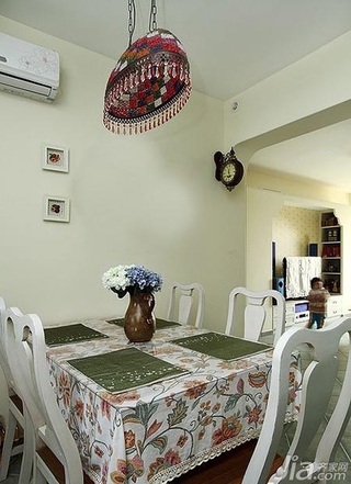 地中海风格一居室富裕型110平米餐厅餐桌图片