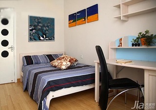 混搭风格三居室富裕型90平米卧室床图片