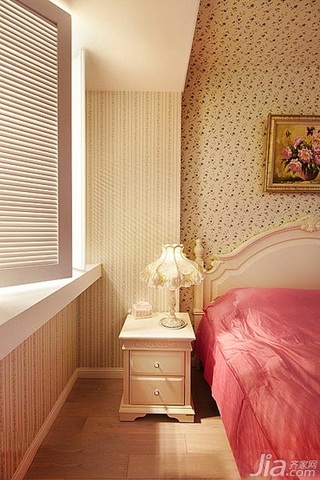 田园风格三居室富裕型120平米卧室卧室背景墙床头柜图片