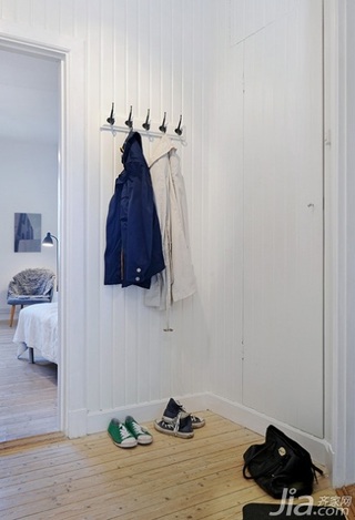 北欧风格小户型白色经济型40平米衣帽间客厅隔断效果图