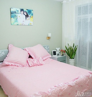 简约风格二居室富裕型80平米卧室床图片