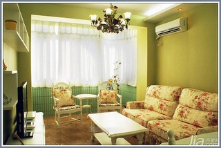 田园风格小户型经济型50平米客厅沙发图片