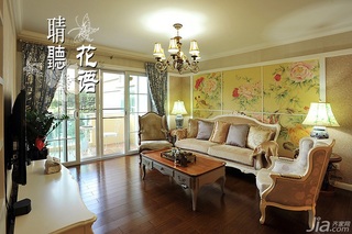 欧式风格三居室富裕型客厅沙发背景墙沙发图片