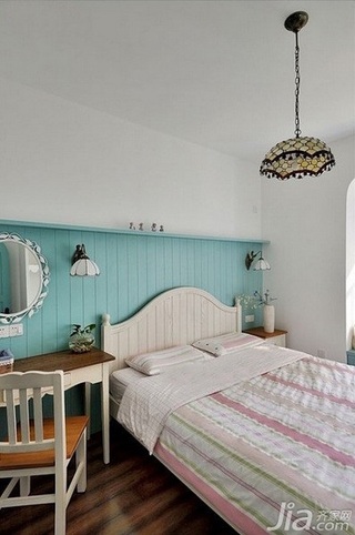地中海风格小户型5-10万卧室床图片