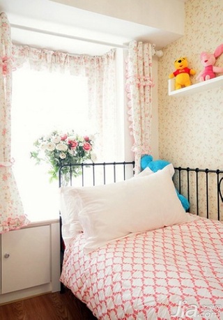 混搭风格复式富裕型儿童房床图片