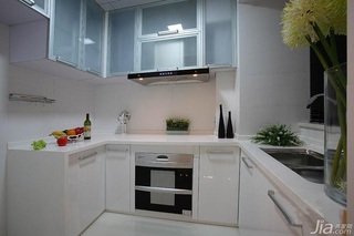 简约风格三居室简洁白色富裕型130平米厨房橱柜设计