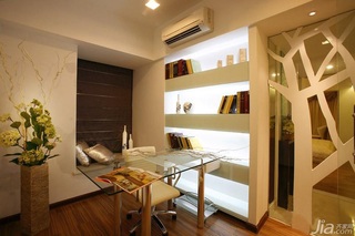 简约风格三居室简洁白色富裕型130平米书房书桌效果图