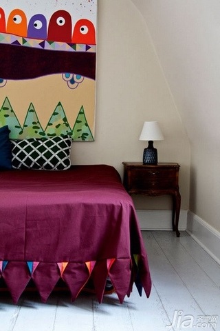 混搭风格公寓经济型卧室床图片