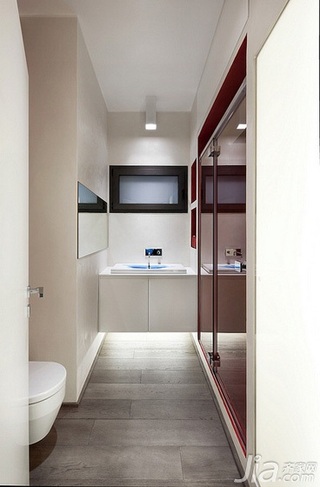简约风格公寓简洁白色经济型卫生间改造