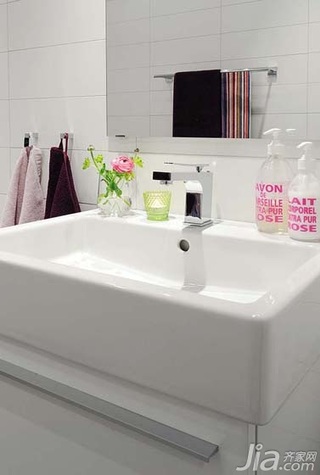 简约风格公寓简洁白色80平米卫生间洗手台图片