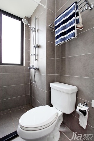 北欧风格三居室简洁灰色110平米卫生间装修