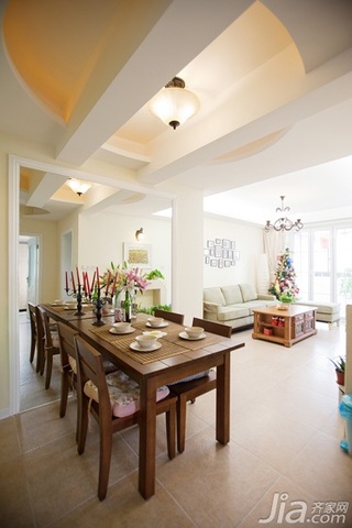 混搭风格二居室温馨暖色调110平米餐厅餐桌效果图