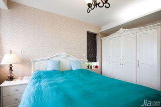 混搭风格二居室浪漫蓝色110平米卧室床图片