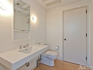 现代简约风格公寓简洁白色卫生间洗手台图片