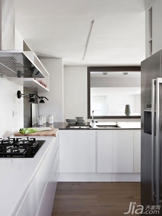 简约风格公寓简洁白色厨房橱柜安装图