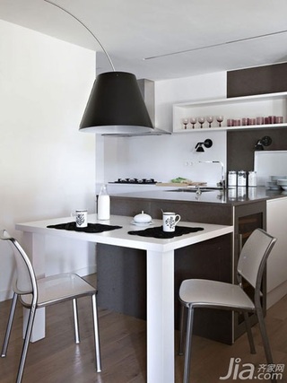 简约风格公寓简洁厨房餐桌图片