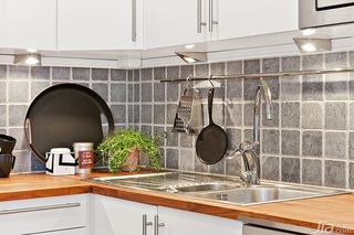 简约风格小户型实用厨房洗手台效果图