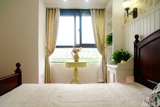 田园风格二居室浪漫经济型卧室飘窗窗帘效果图