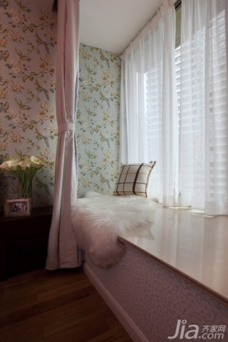 一居室温馨经济型80平米卧室卧室背景墙窗帘效果图
