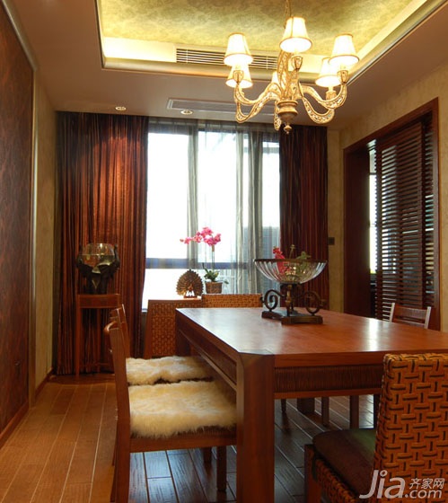 东南亚风格,经济型装修,公寓装修,一居室装修,餐厅,餐桌,窗帘,原木色
