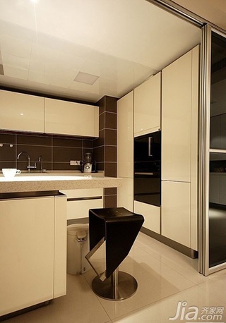 简约风格一居室大气黑白厨房橱柜设计