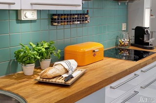 北欧风格二居室绿色厨房橱柜定制
