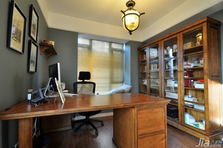 美式风格公寓120平米书房书桌效果图