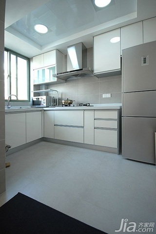 三居室白色20万以上110平米厨房橱柜设计