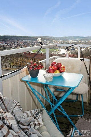 北欧风格一居室温馨阳台餐桌效果图