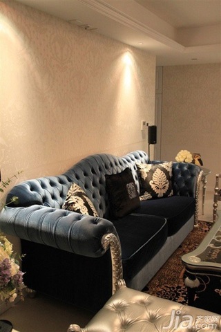 欧式风格公寓奢华蓝色富裕型客厅沙发效果图
