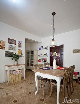 欧式风格二居室90平米餐厅餐桌效果图