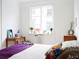 小户型舒适白色60平米卧室床效果图