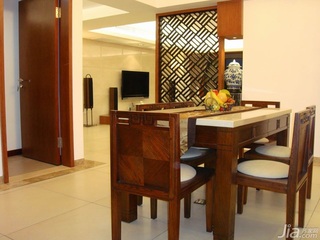 中式风格四房稳重原木色140平米以上餐厅餐桌效果图